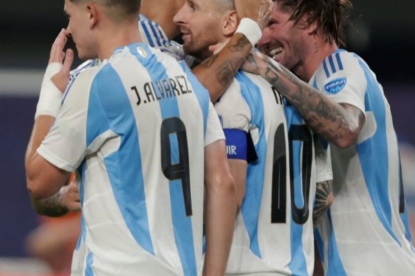 Jugó en la Selección Argentina y anunció su retiro del fútbol: 