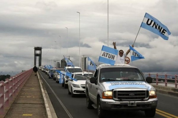 CONTUNDENTE! Trabajadores universitarios advierten a legisladores nacionales “no queremos tránsfugas políticos”