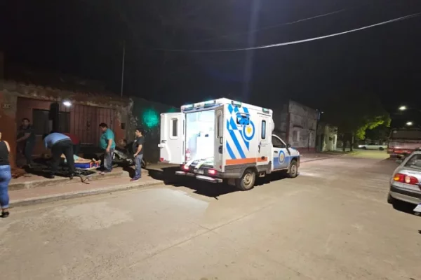 Corrientes: un hombre pelea por su vida luego de sufrir un violento ataque en la calle