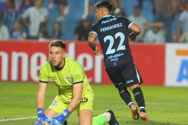 Belgrano sorprendió a Atlético Tucumán y le ganó en un partidazo