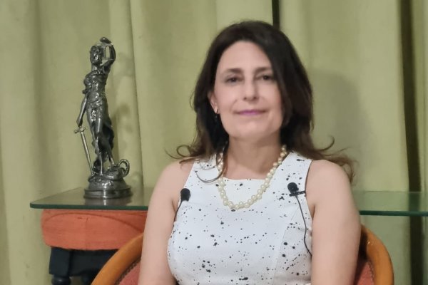 NUEVA INTEGRANTE! La abogada y periodista Inés Bobadilla a la Junta de Historia