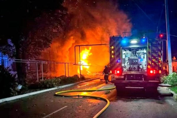 Un ataque ruso con drones contra ciudad portuaria ucraniana deja 3 muertos y 11 heridos