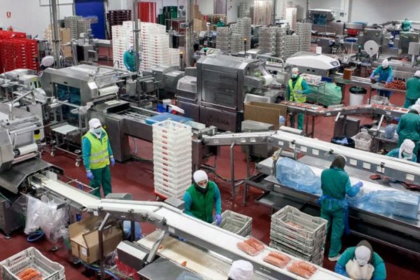 Trabajadores de la alimentación logran un aumento de sueldo de más del 14 % hasta diciembre