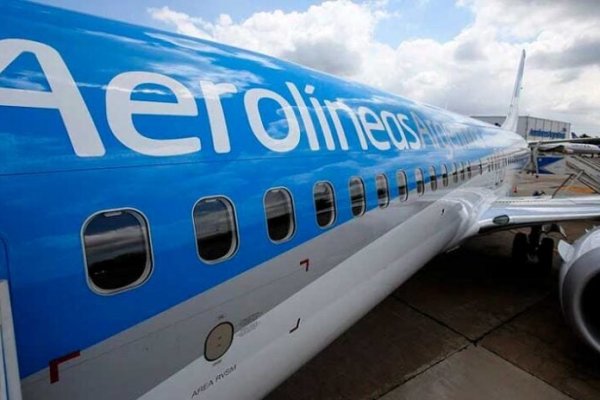 Milei firmará un decreto que declarará a Aerolíneas Argentinas sujeta a privatización