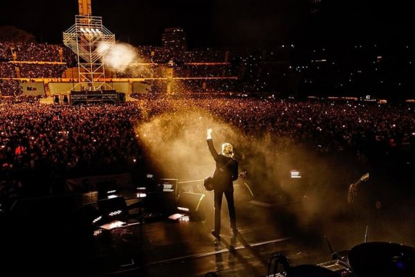 Paul McCartney ya está en Argentina, listo para vivir un finde a puro rock