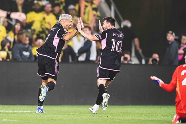 Con un doblete de Messi, el Inter Miami ganó la Supporters’ Shield