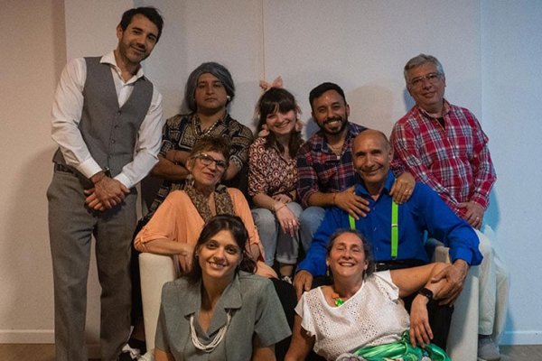 La comedia dramática “Plumerillo 333” se presentará en Amigos del Arte