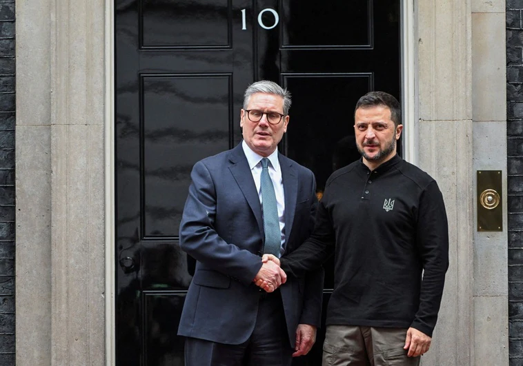 Zelenski se reúne con Starmer y el secretario general de la OTAN en Downing Street