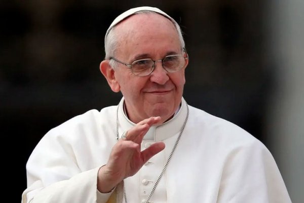 El Papa Francisco saludó a Isabel Perón: “La recuerdo siempre, rezo por usted”