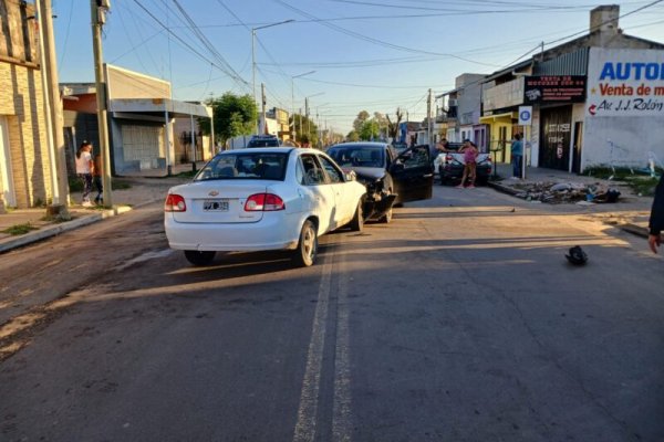 Falleció pasajera de un remis tras un brutal choque en Goya