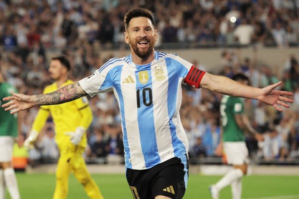 Con tres goles de Messi, Argentina fue pura contundencia y goleó a Bolivia por 6 a 0