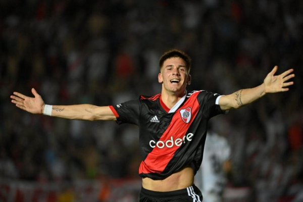 Atento, River: un gigante de Italia se suma a los interesados por Mastantuono