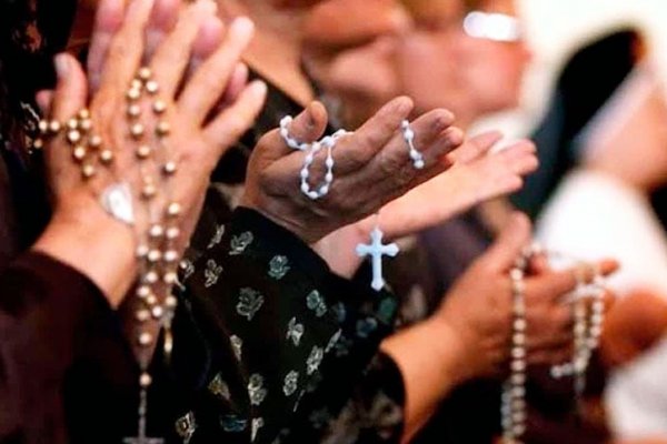 Con la bendición del Papa un millón de niños rezarán el Rosario por la paz