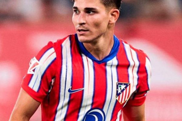 Atlético Madrid buscaría otro delantero para competir con Julián Álvarez