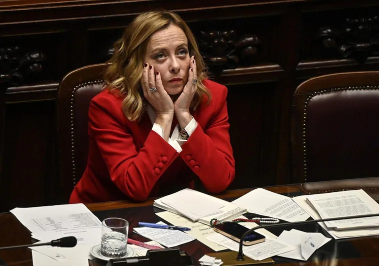 Grave crisis institucional en Italia: Meloni y la magistratura se enfrentan a causa de la inmigración