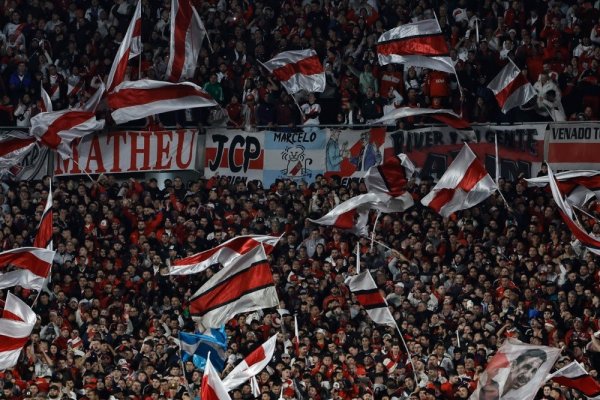 Hinchas de River fueron agredidos en Brasil antes del partido vs. Mineiro