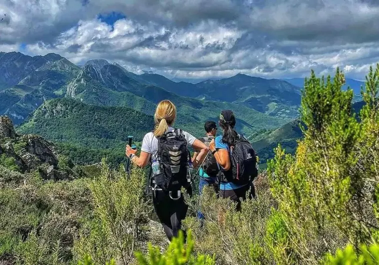 Tinder en la montaña, la solución para la soltería según un joven en Suiza