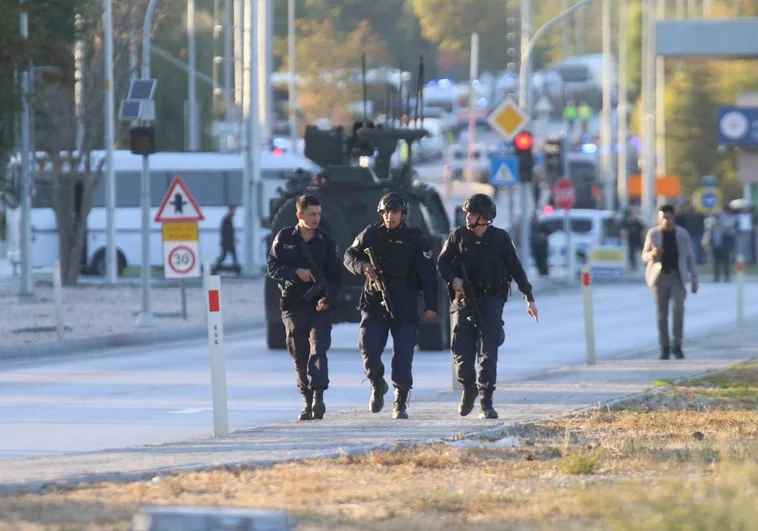 Detenidas en Turquia más de 175 personas tras el atentado en Ankara por supuestos lazos con el PKK