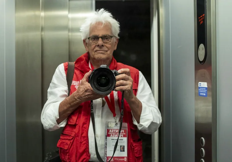 Jim Hollander, el fotógrafo de los sanfermines que retrata el conflicto israelí:  «Siento lo mismo en la guerra que en el encierro»