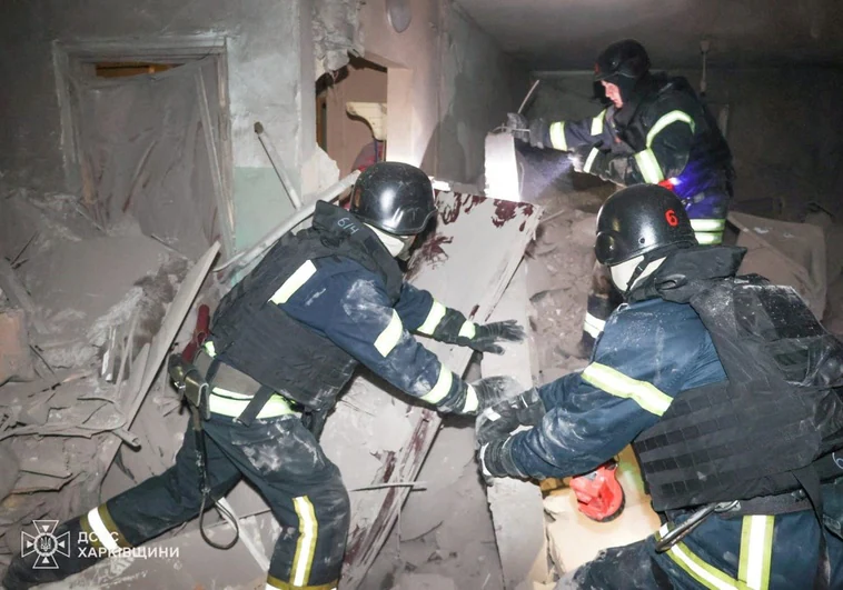 Al menos 21 personas resultaron heridas tras varios ataques aéreos rusos contra Járkov