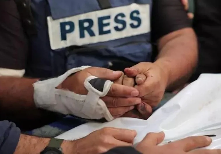 Al menos dos periodistas muertos en varios ataques israelíes en la Franja de Gaza