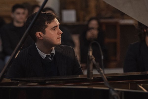 El pianista Laureano Bruno interpretará obras de Chopin en el ECU