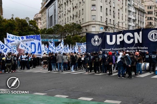 Estatales: UPCN aceptó 3% de aumento para los últimos meses del año más un bono