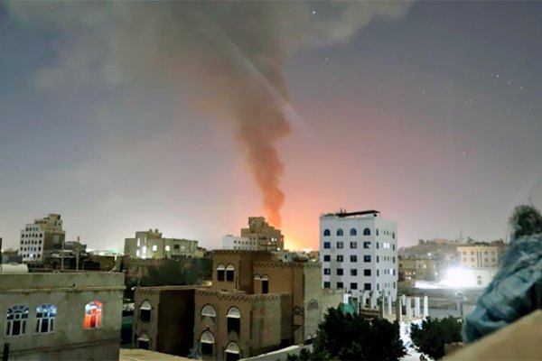 Los hutíes denuncian un bombardeo estadounidense-británico sobre la ciudad yemení de Hodeidah