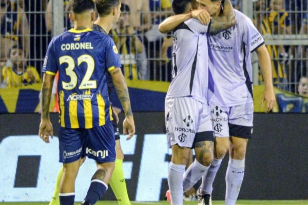 Barracas dio el golpe en Arroyito y le ganó a Rosario Central