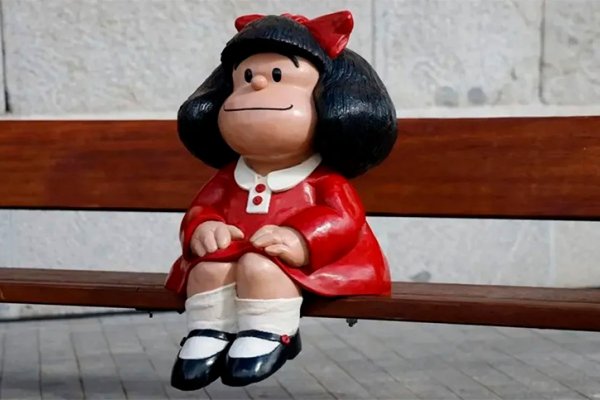 Fue inaugurada en España una escultura de Mafalda creada por un artista argentino