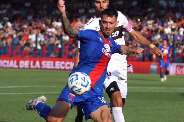 Tigre y Platense empataron en un clásico que terminó en escándalo