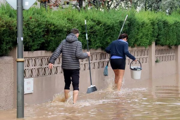 Diluvio en España: tras el desastre de Valencia, las fuertes lluvias afectan ahora a Barcelona