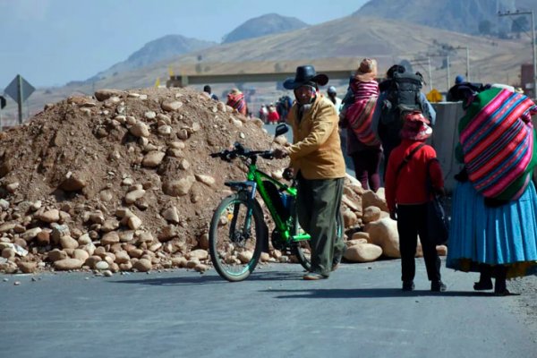 Obispos bolivianos advierten sobre la crisis humanitaria que provocan los bloqueos