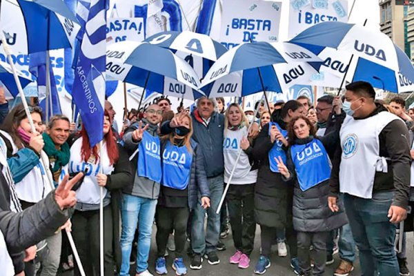 Docentes de UDA cuestionaron el agregado “unilateral” de una hora cátedra en la provincia de Santa Fe