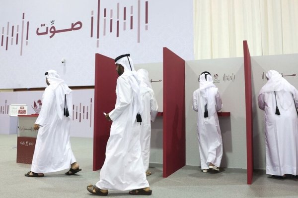 Qatar decide en referéndum abolir su experimento de democracia