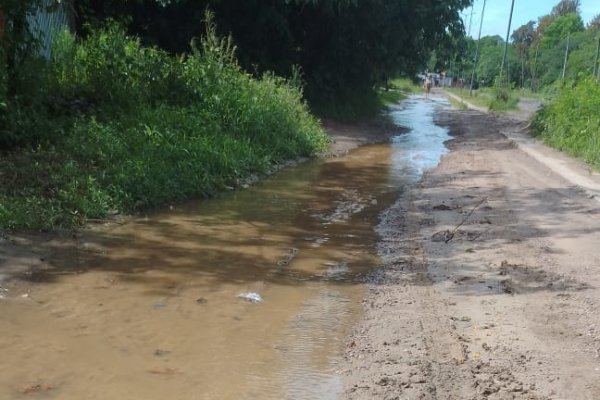 Concejales por la lluvia y el barro no fueron a sesionar a un barrio, también para evitar reclamos de vecinos