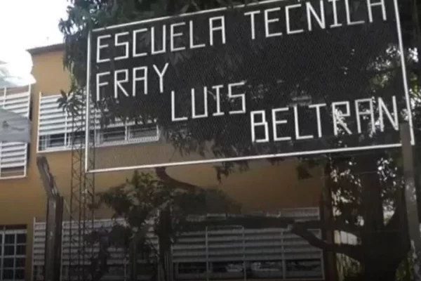 Alerta en la ciudad de Corrientes por seguridad vial frente a la escuela Beltrán