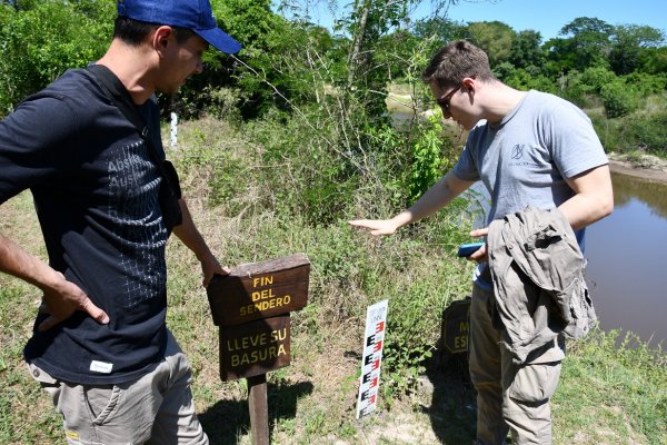 Instalan instrumental para monitorear inundaciones en el Parque San Cayetano