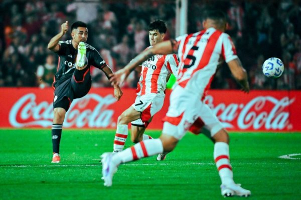 River logró una victoria clave en Córdoba y se mantiene en la pelea en la Liga Profesional