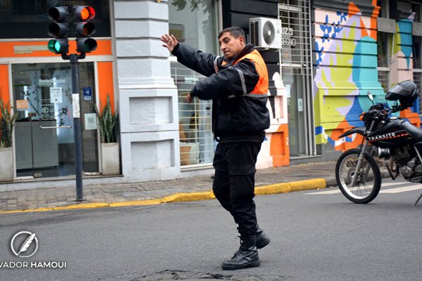 Habrá cortes y desvíos de tránsito en la zona de Colectividades: el estacionamiento a beneficio costará $2.000