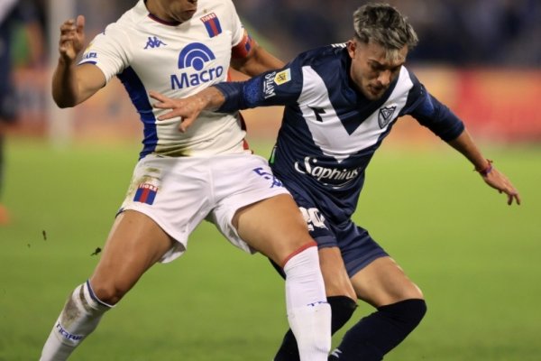 Vélez le ganó a Tigre y recuperó la punta en soledad