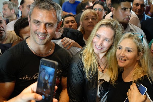 SÁBADO POLÍTICO! La Libertad Avanza presentó su armado nacional en Chaco y Corrientes