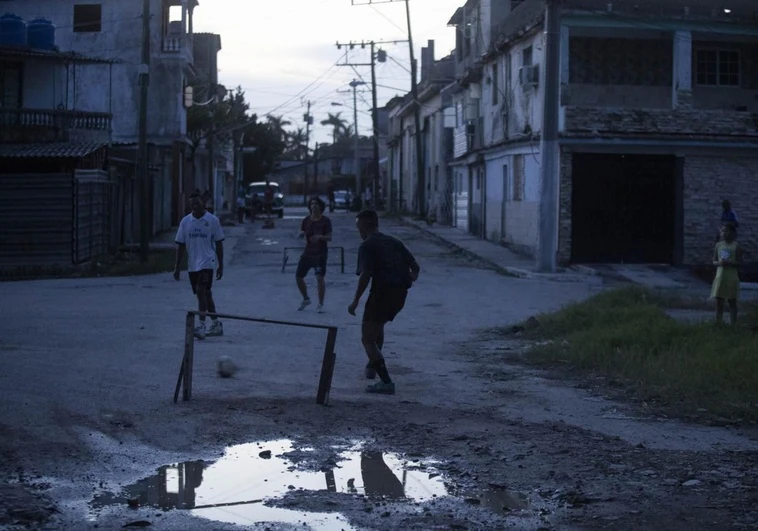 Cuba, golpeada por la crisis energética, los desastres naturales y la represión