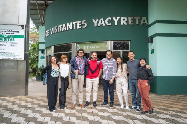 Jóvenes correntinos seleccionados por el Consejo Federal de Inversiones (CFI) para representar a Corrientes