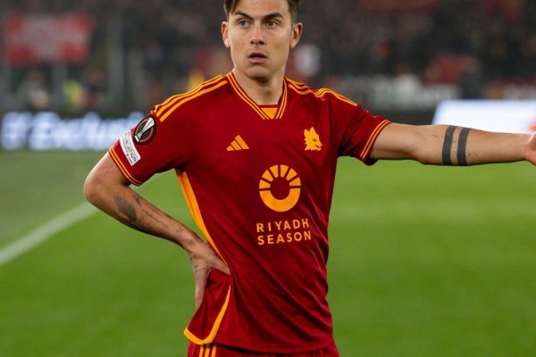 El DT de la Roma, tajante sobre el futuro de Dybala: 