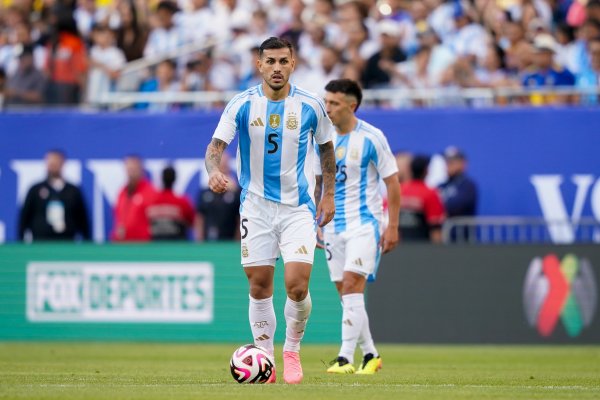 Paredes le apuntó al árbitro tras la derrota vs. Paraguay: 