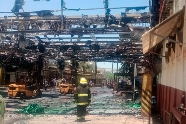 Las Toscas: un incendio causó pérdidas millonarias en la curtiembre Arlei y hay temor por el futuro laboral