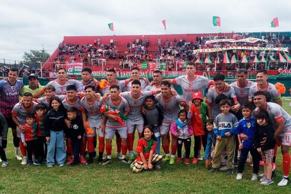 Coronel Aguirre venció a Unión y se coronó bicampeón de la Rosarina