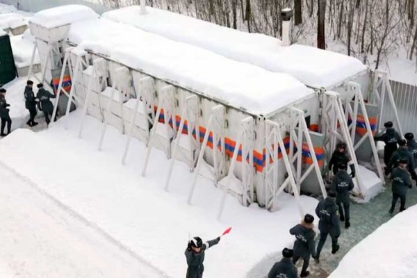 Rusia comenzó la construcción en masa de refugios antiaéreos móviles