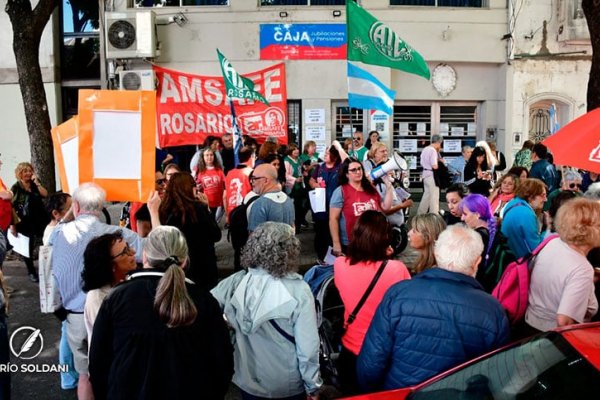 ATE Rosario y Amsafe Rosario denunciaron frente a la Caja de Jubilaciones que el aporte solidario es “un robo”